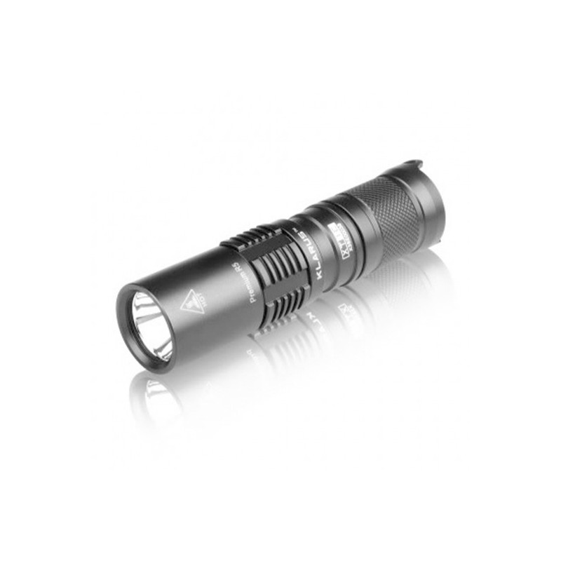 Lampe tactique compacte rechargeable XT1C LED - 1000 Lumens